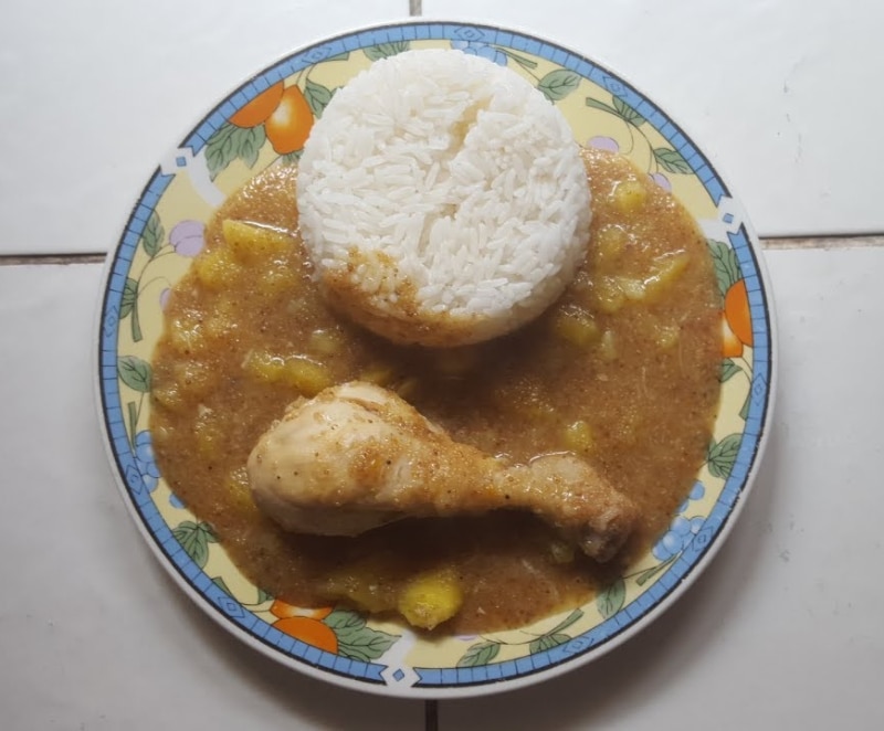 Kiwicha al curry de pollo