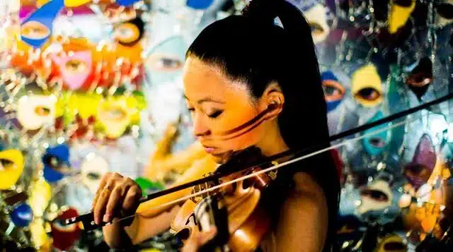 Violinistas Peruanos 7 Pauchi Sasaki violinista